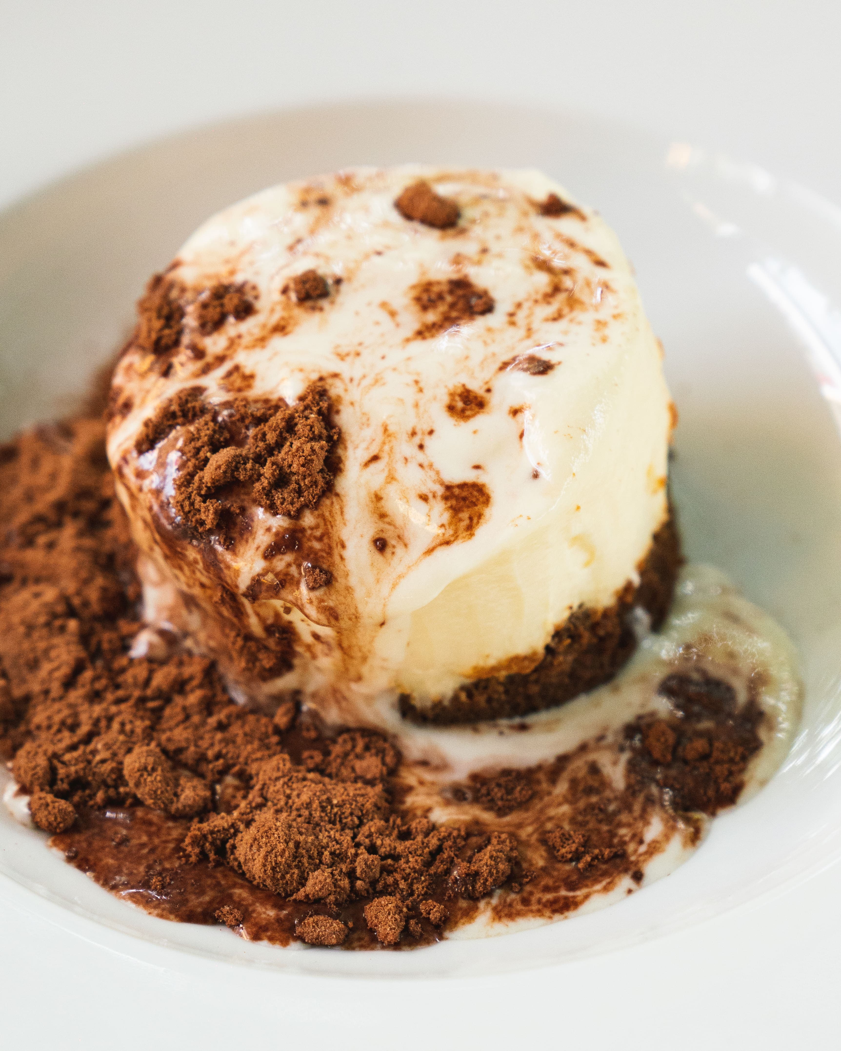 Deconstructed dessert with cocoa crumble